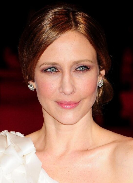 Vera Farmiga.jpg