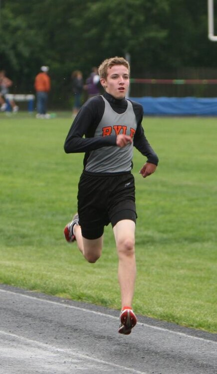 2010 Frosh Regional Track 129.jpg