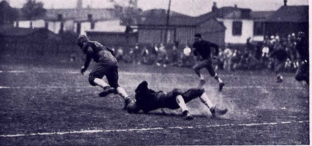 St X 1926 versus Lebanon High School.jpg