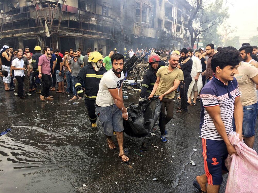 160703-iraq-baghdad-car-bombing-1002a_48f89b84179a47dcd672869d1cbf4d5d.nbcnews-ux-2880-1000.jpg