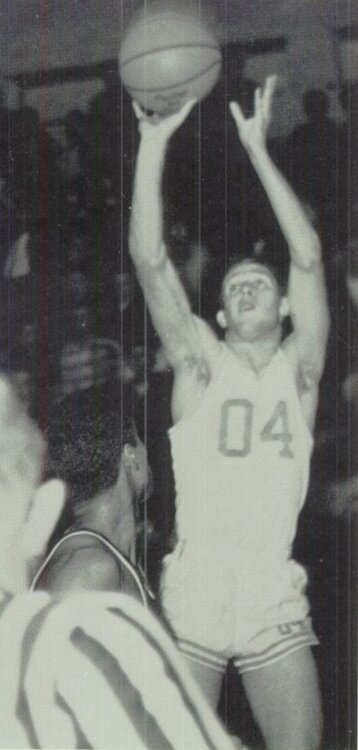LynnRay 1964 Basketball-2.jpg