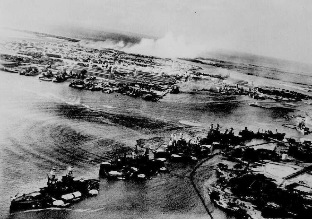 Pearl Harbor Battleship row.jpg