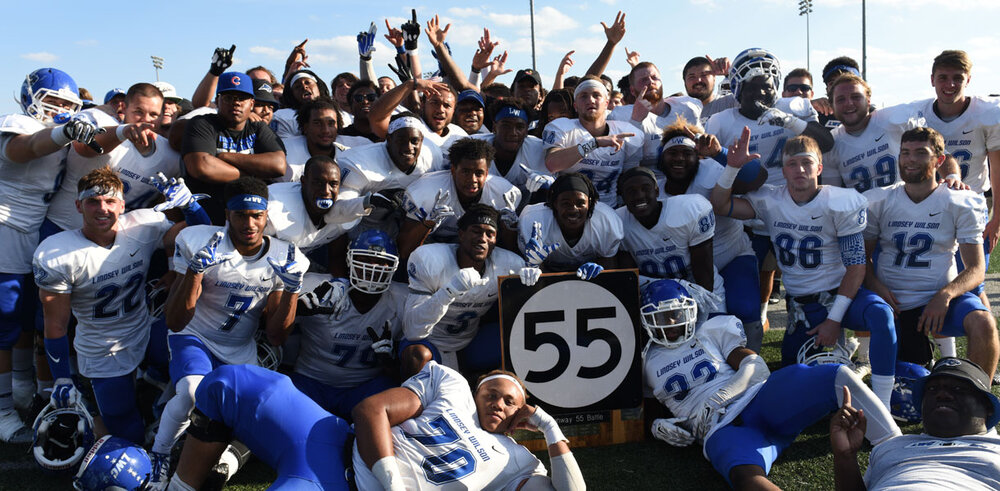 Football-102916-Highway-55-Trophy-win.jpg