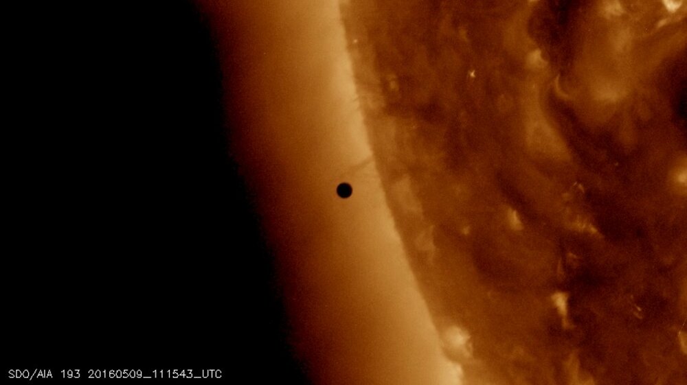 Mercury_Transit_AIA12s_193_Track.00058_print.jpg