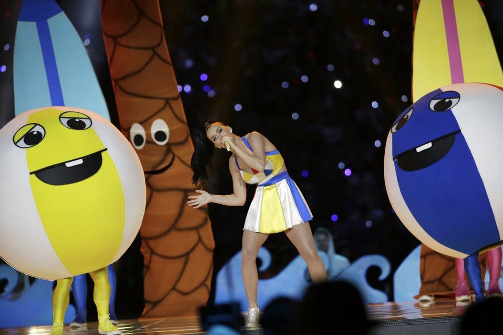 beach-balls-katy-perry.jpg