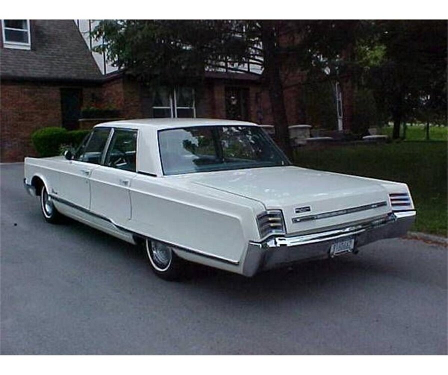 14093653-1967-chrysler-newport-srcset-xxl.jpg