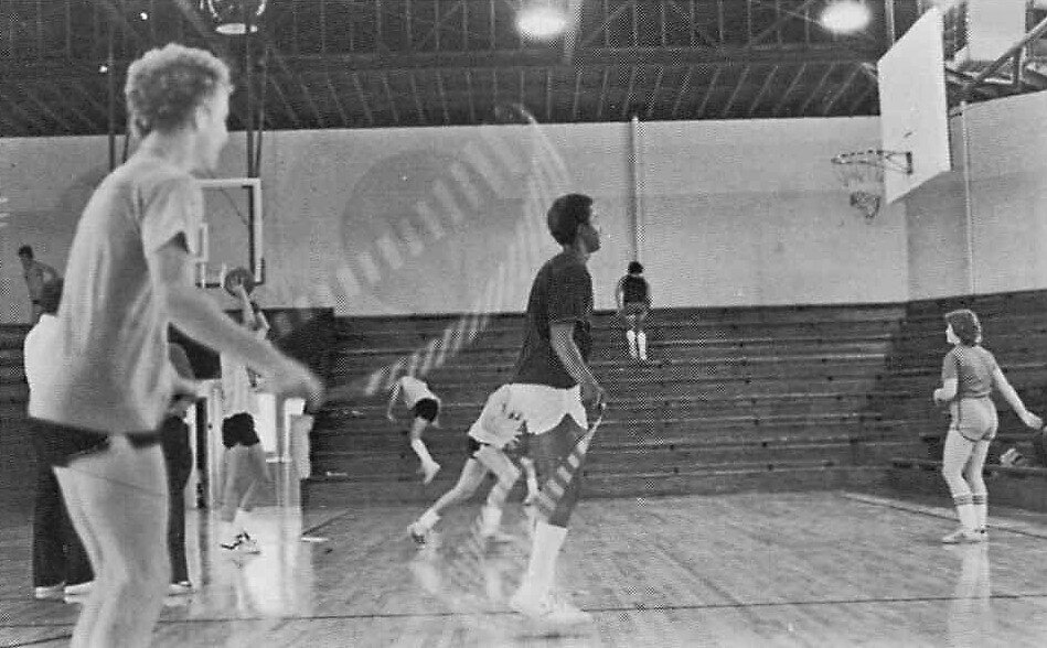 1181894327_Yearbook_full_record_image(38).jpg.6e0f6d08cf55cab5932ee5e4baba558e.jpg