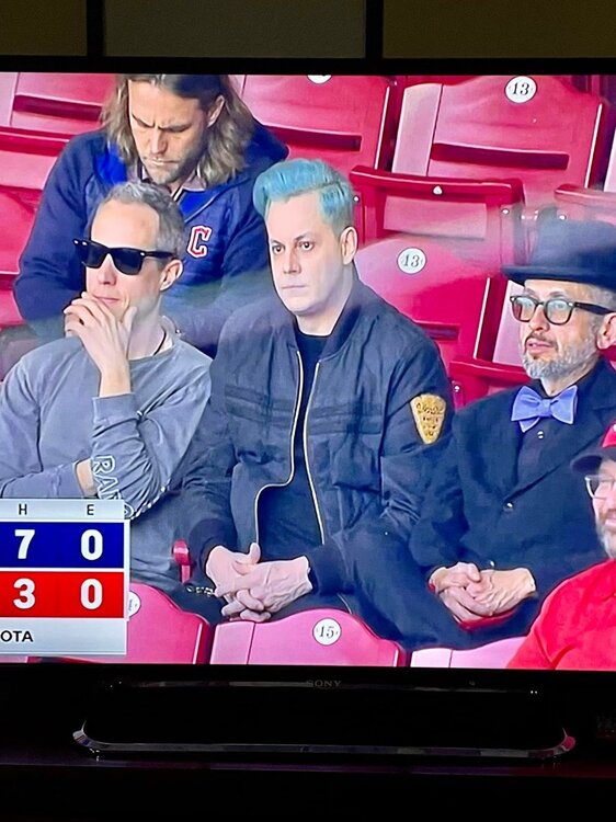 reds3.jpg