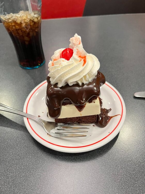 hotfudgecake.jpg