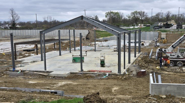HHS-TrackSoccerBuilding3.jpg.a4a51c4e911da1a6a0c406c15a26e0a1.jpg