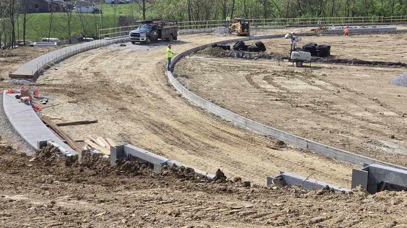 aHHS-TrackSoccerFieldconcretewalkway1.jpg.06c004e9878b4bf8759c848faff7f730.jpg