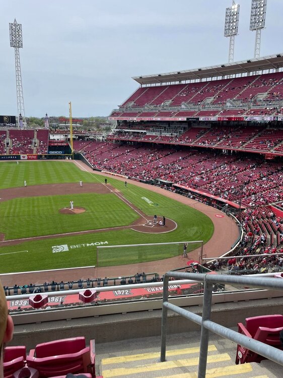 bigcrowd.jpg