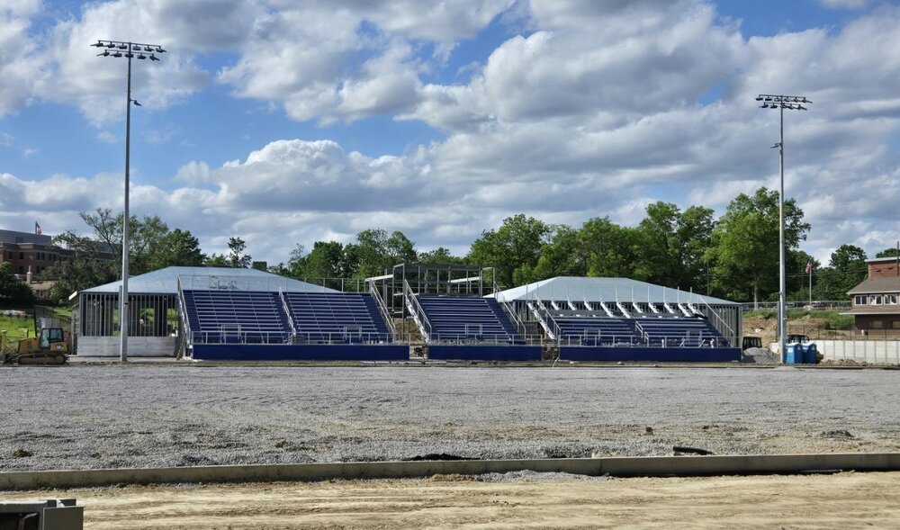 aHHS-TrackSoccerBuildingStands4.thumb.jpg.88767b0c7d798a0ad6bea4b7ada806d0.jpg