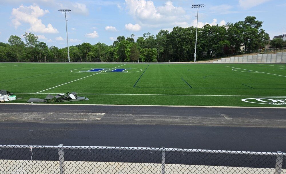 HHS-TrackSoccerStandView1.thumb.jpg.4da8cc000ee76843131d55934d98ad4e.jpg