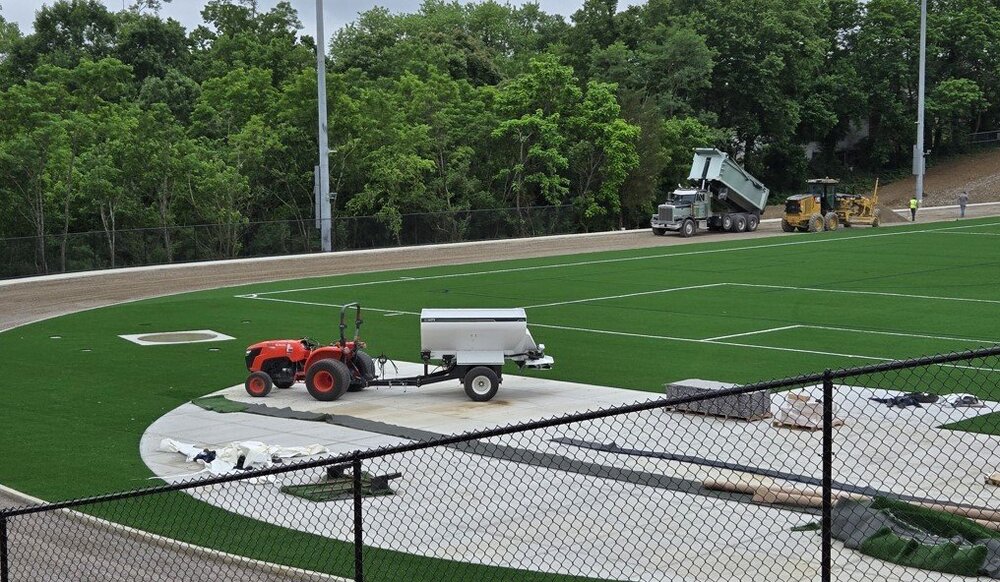 HHS-TrackSoccerTrackSurface1.thumb.jpg.7c9c3e6f58ae83f3d3381b12344a26a1.jpg
