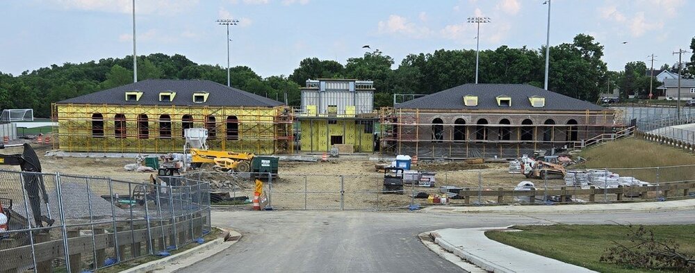HHS-TrackSoccerBuilding20.thumb.jpg.a0b47af917594b3cbc1d1a237d927bed.jpg